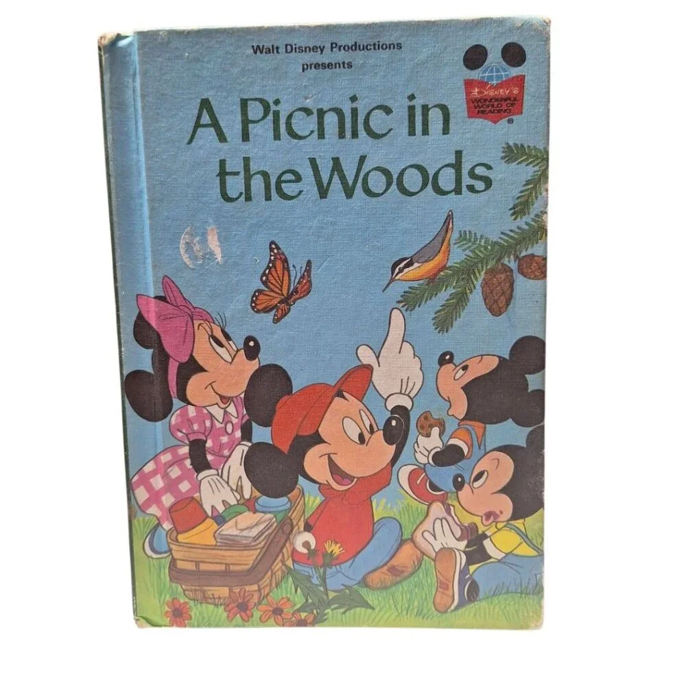 Disney Hardcover Books Vintage Lion King 101 Dalmations Lilo Stitch Picnic‎ 90s
